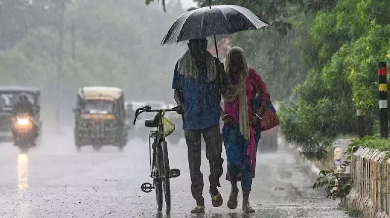 IMD ने 8 से 14 अगस्त तक आंध्र के कुछ हिस्सों में भारी बारिश और आंधी-तूफान का अनुमान लगाया